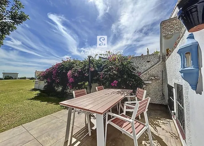 Nyaraló Alo By The Sea