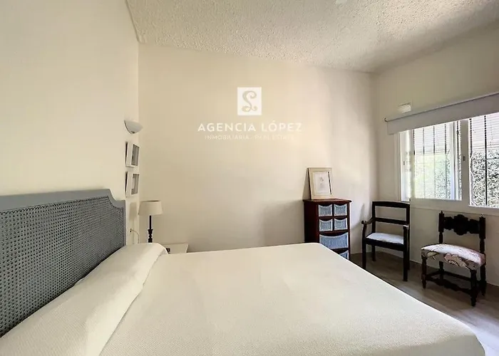 펜션 Alo By The Sea